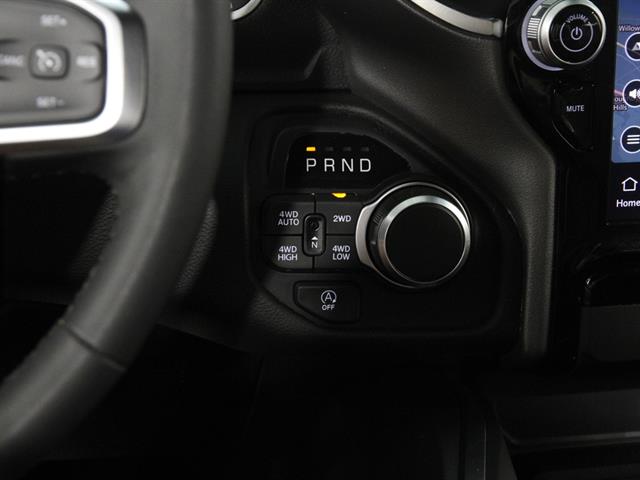 2025 Ram 1500 Big Horn Night Edition photo 12
