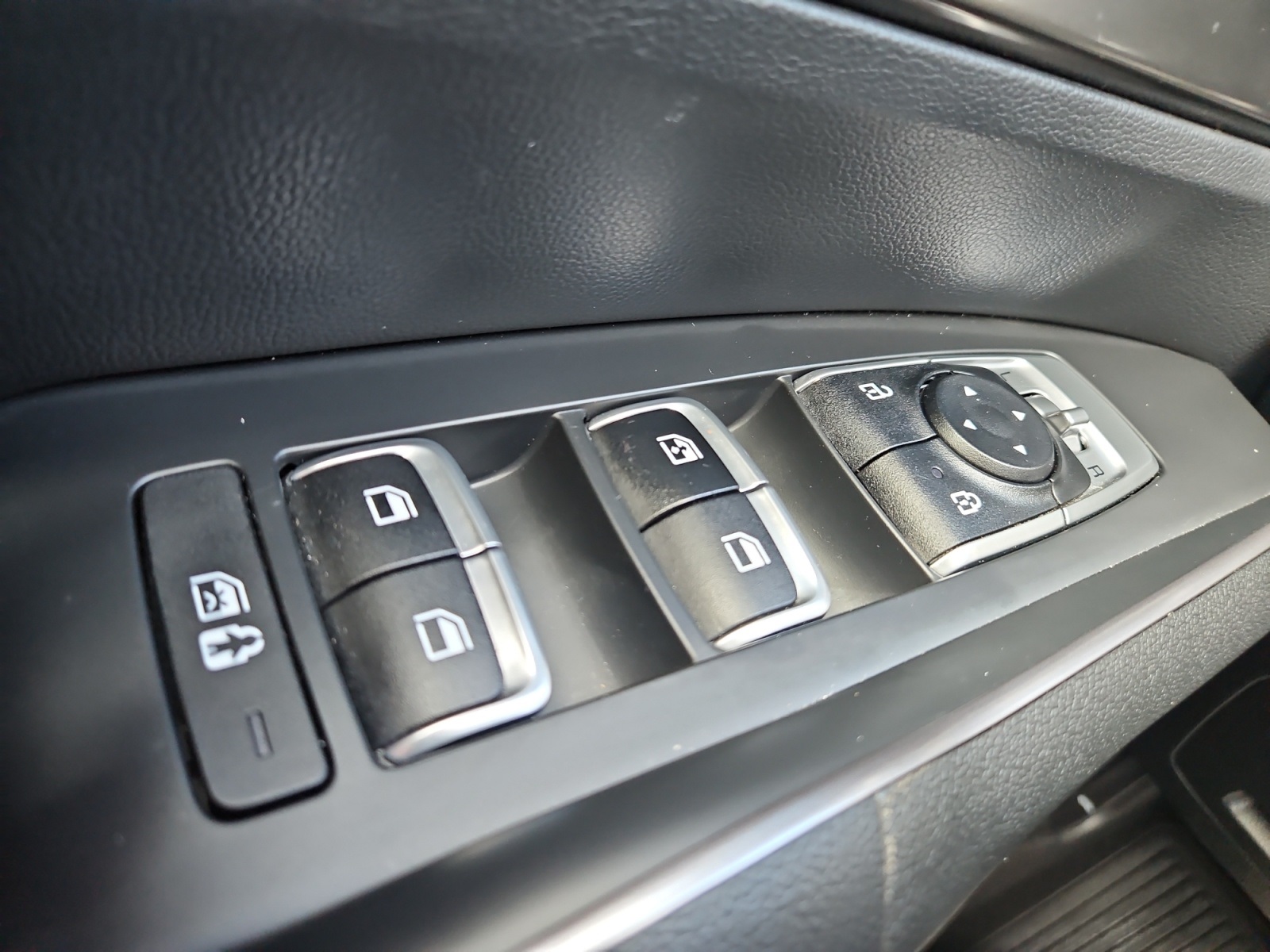 2023 Kia Sorento Hybrid EX photo 20