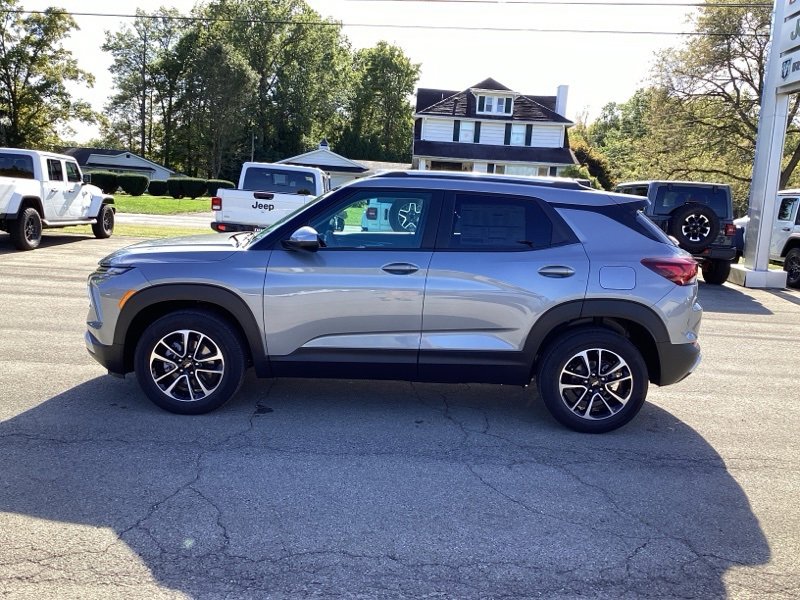 2026 Chevrolet Trailblazer LT photo 4