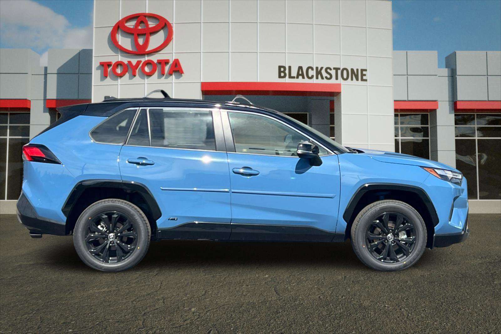 2025 Toyota RAV4 Hybrid XSE photo 2