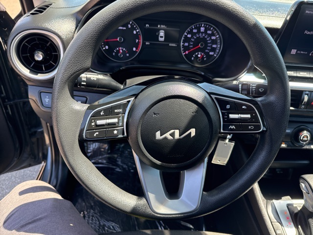 2023 Kia Forte LXS photo 14