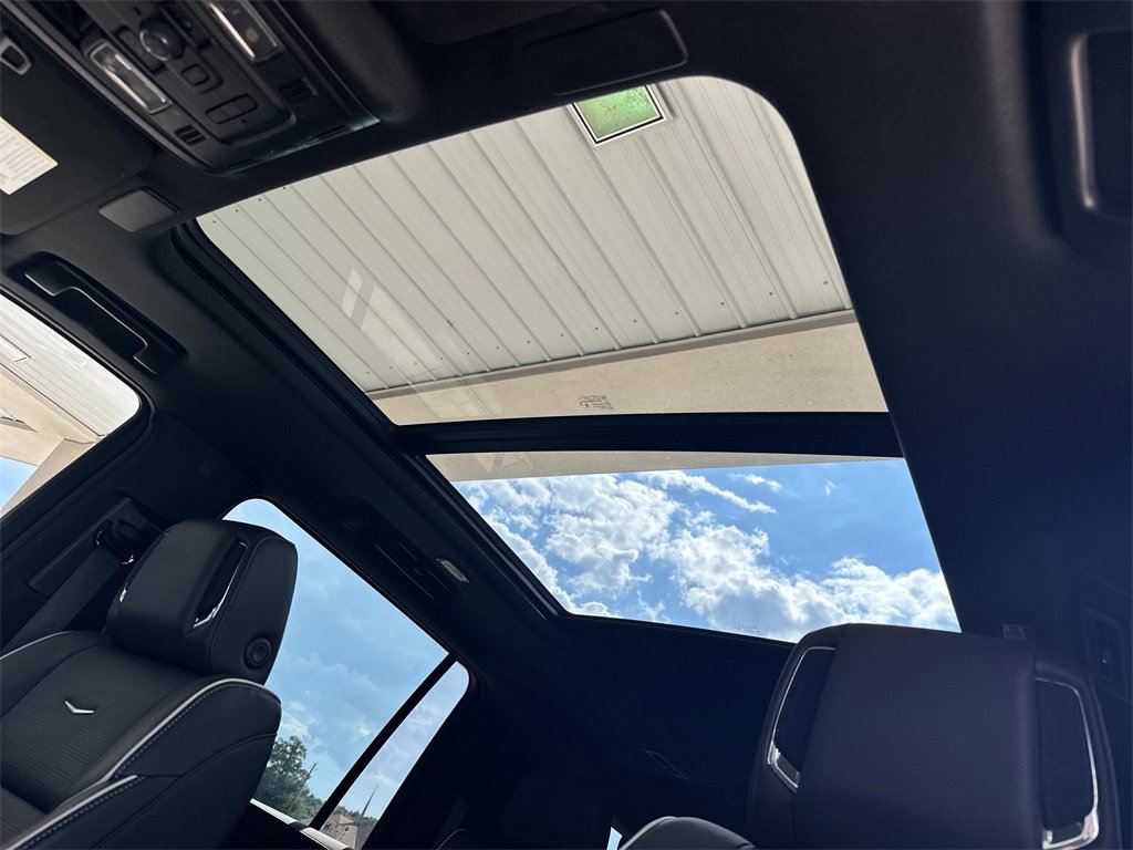 2023 Cadillac Escalade ESV Premium Luxury photo 21