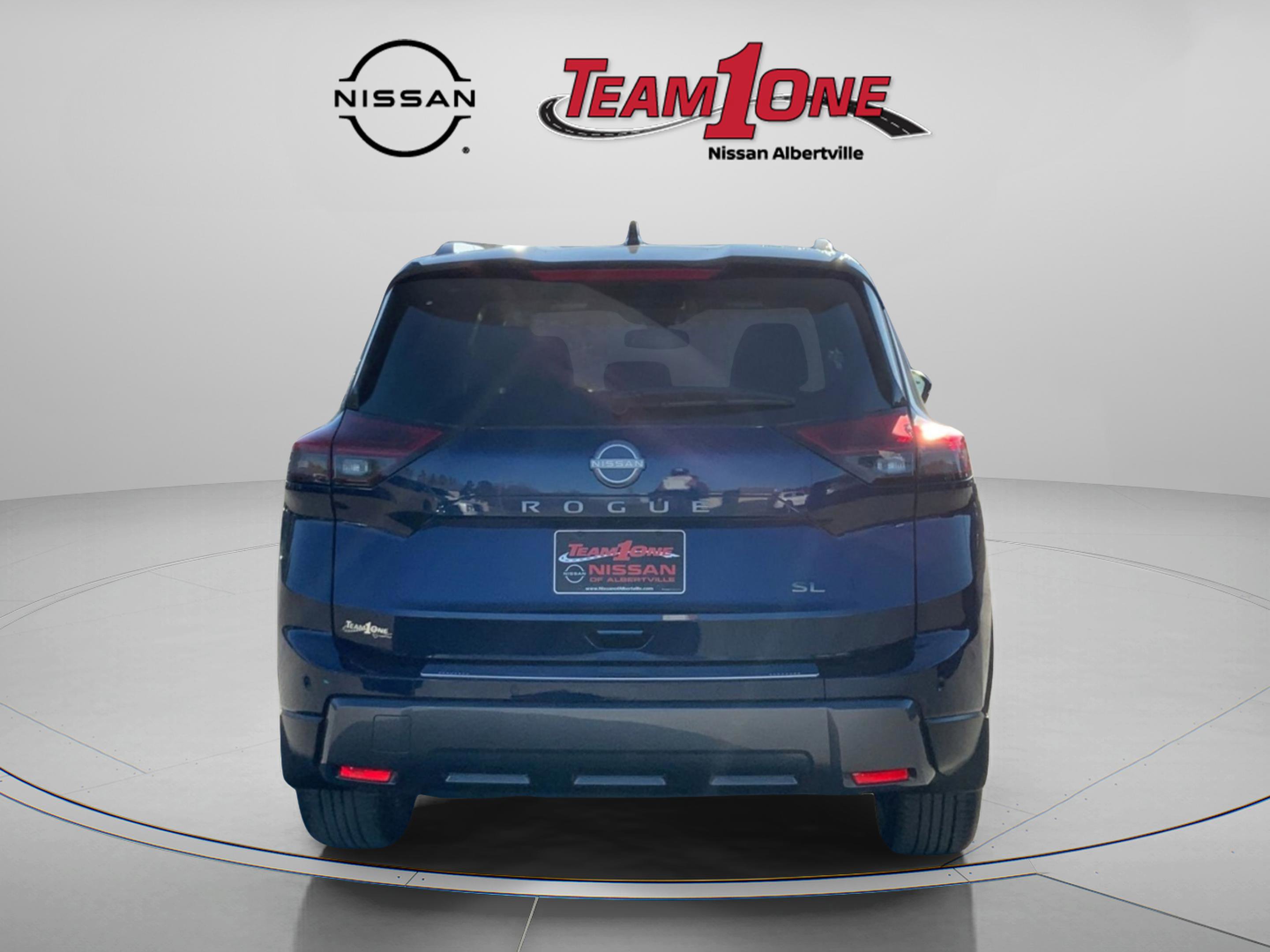 2025 Nissan Rogue SL photo 4