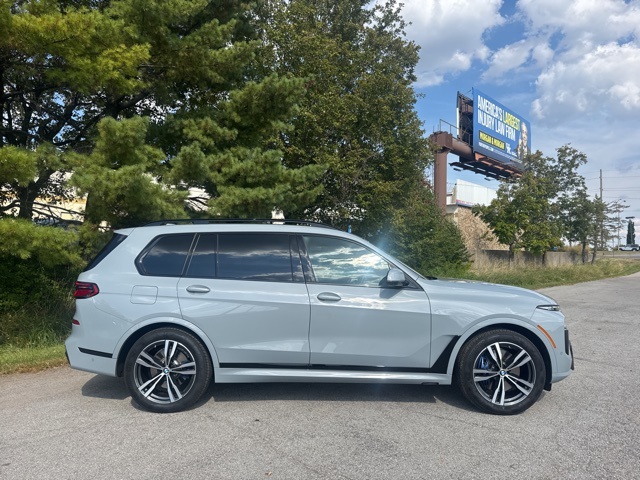 2025 Bmw X7 xDrive40i photo 3