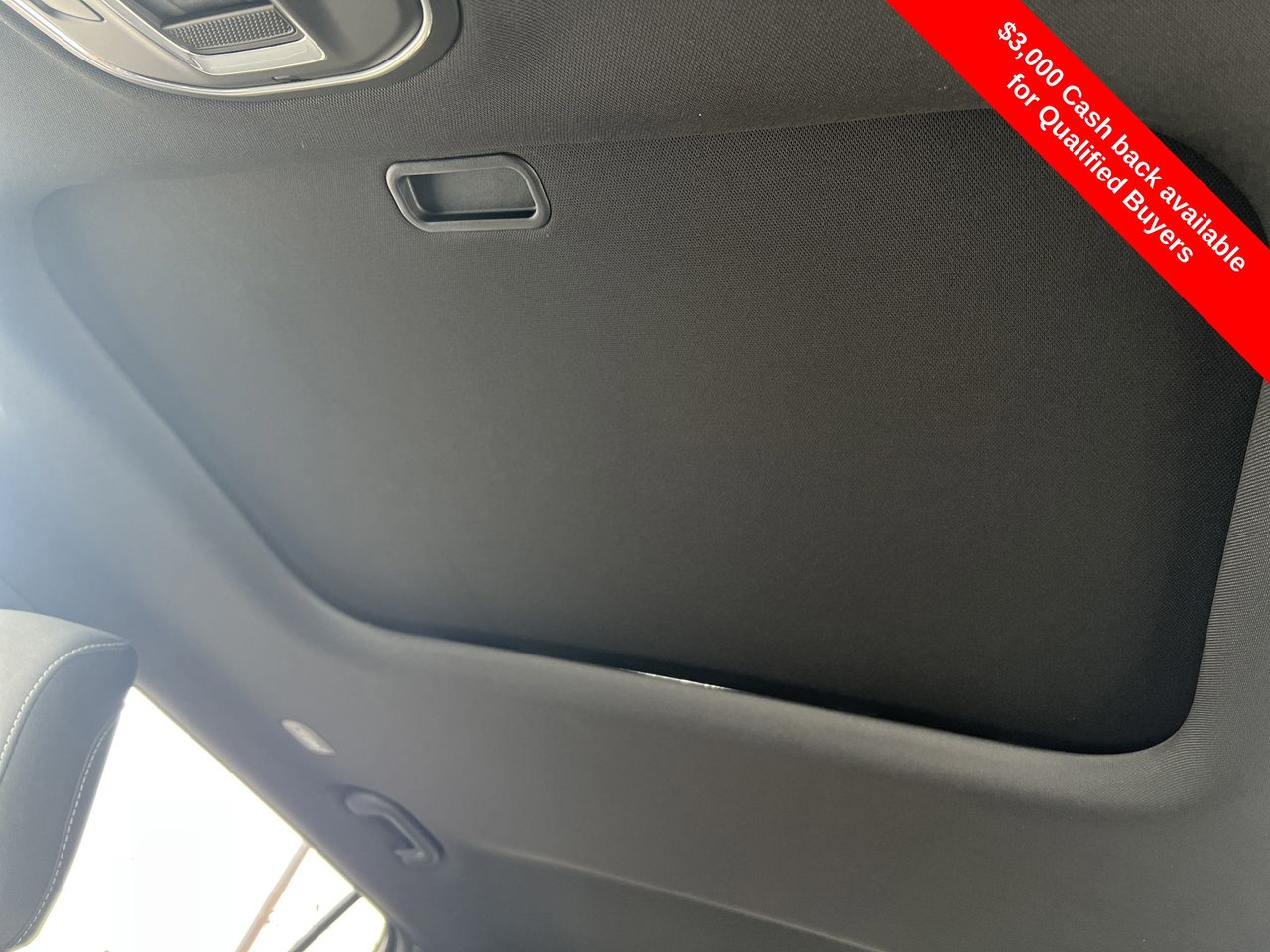 2025 Jeep Grand Cherokee Laredo X photo 3