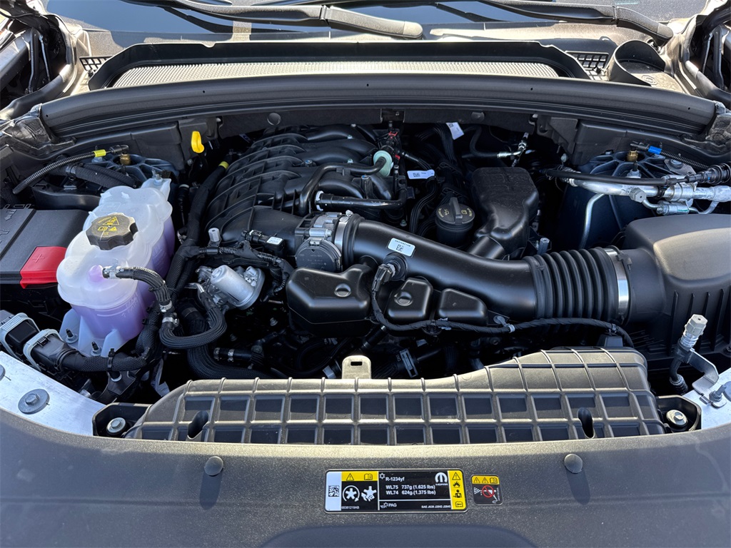 2025 Jeep Grand Cherokee Overland photo 10