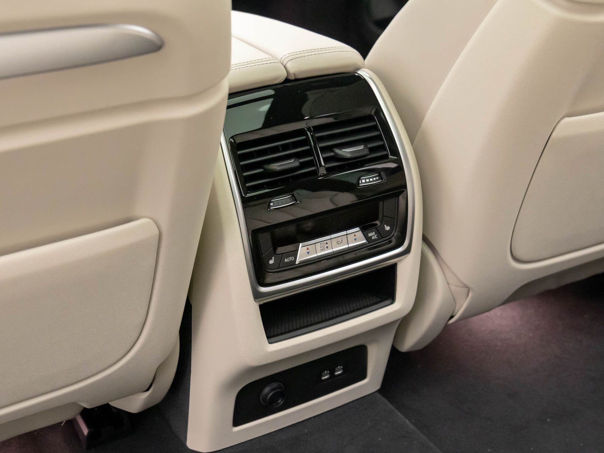2026 Bmw X7 M60i photo 17