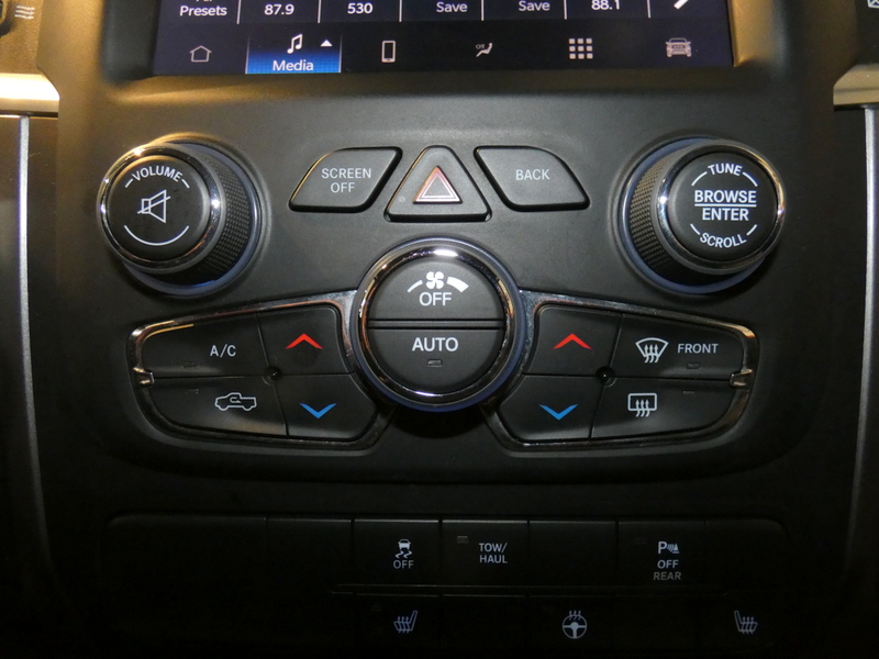 2022 Ram 1500 Classic SLT photo 11