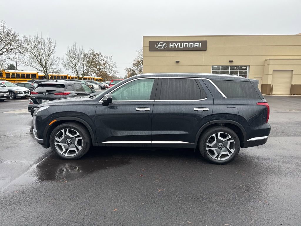 2024 Hyundai Palisade Limited photo 3