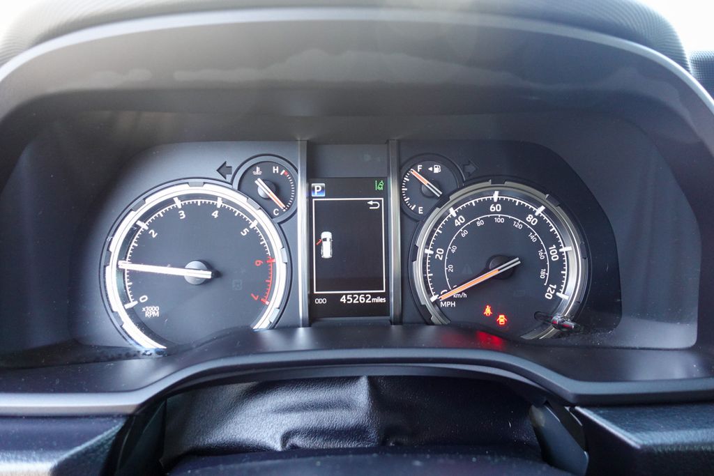 2020 Toyota 4Runner TRD Off-Road Premium photo 18