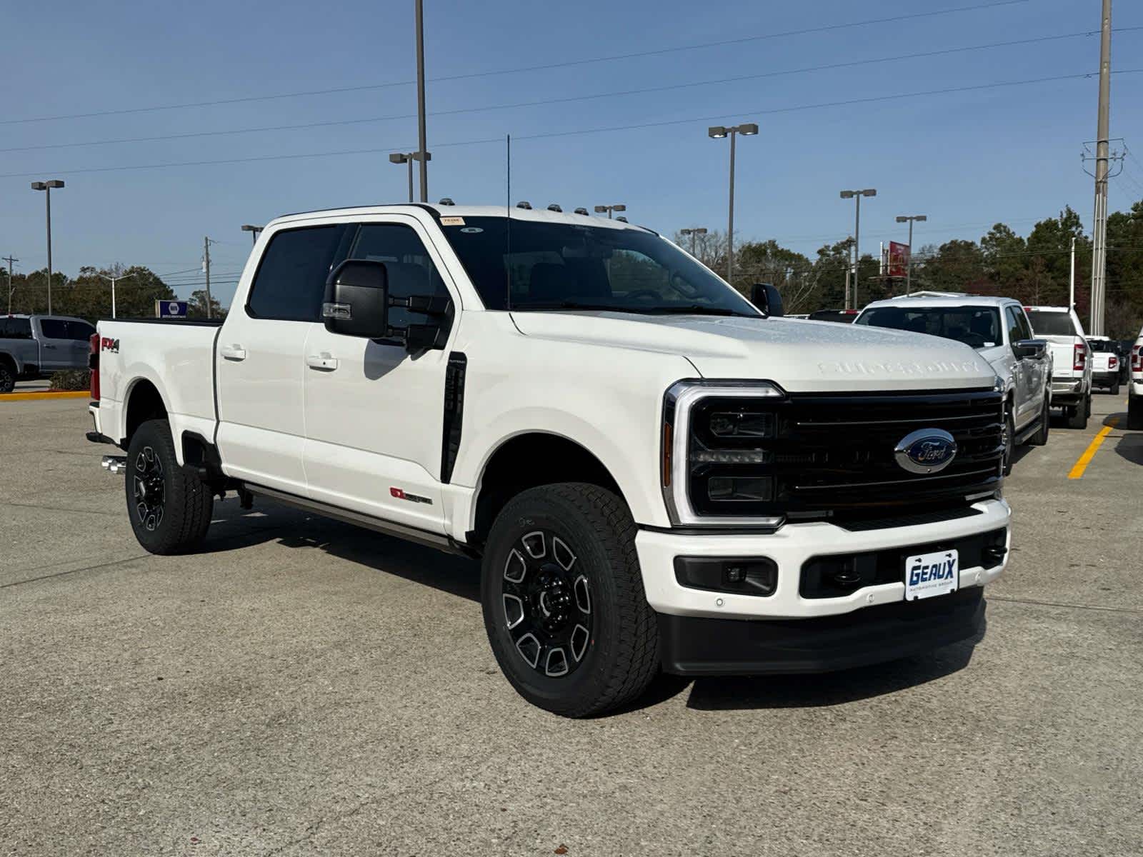 2026 Ford F-250 Super Duty Platinum's photo