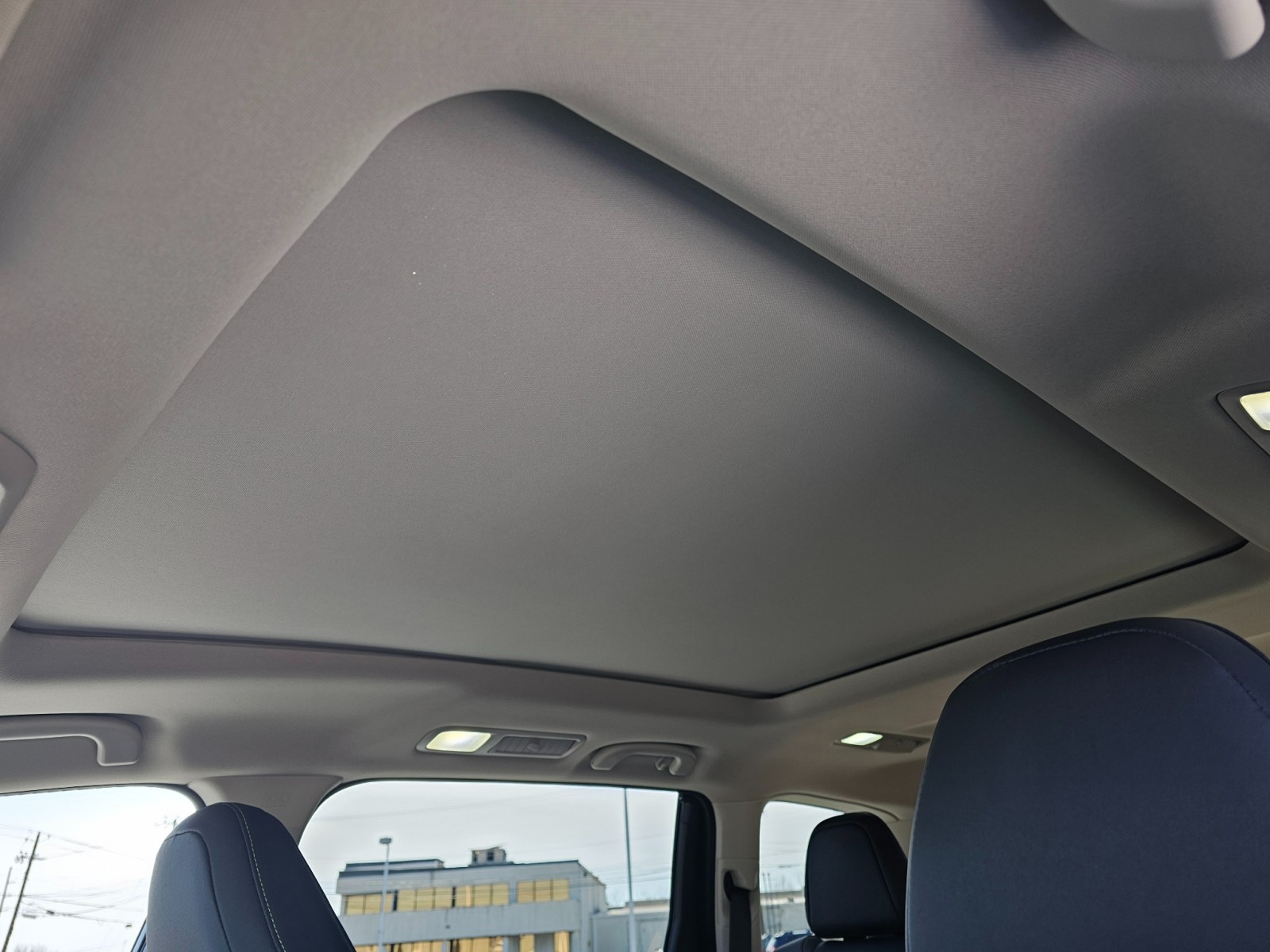 2025 Subaru Ascent Onyx Edition photo 7