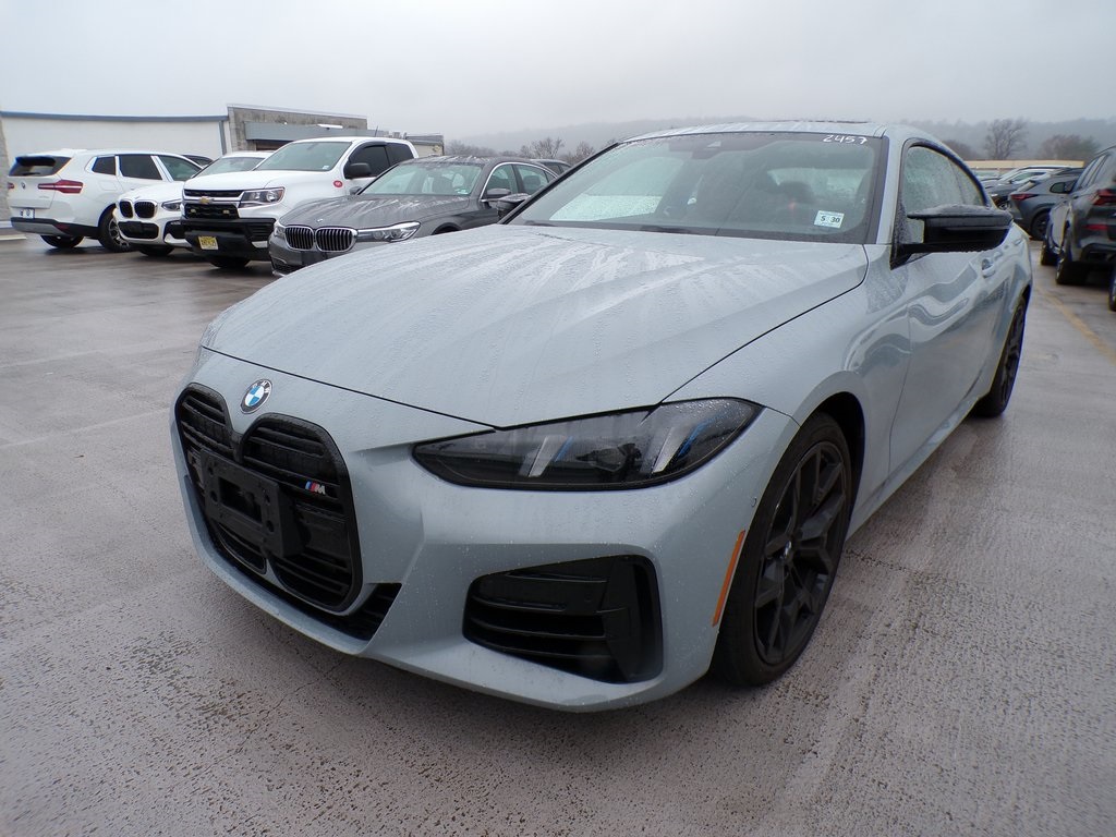 2025 BMW 4 Series M440i's photo