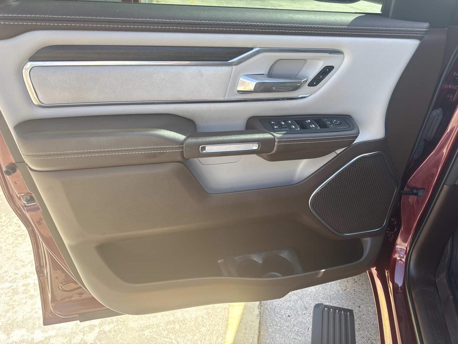 2025 Ram 1500 Laramie photo 16
