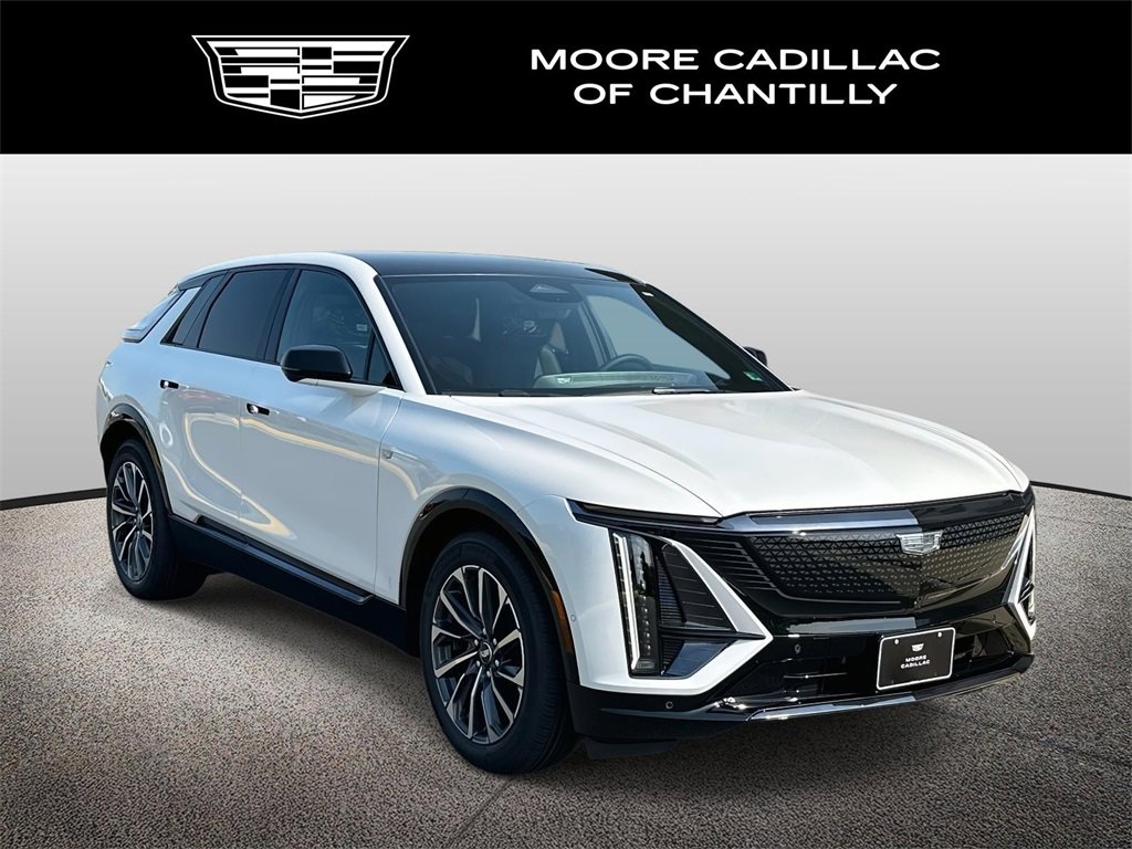 2025 Cadillac LYRIQ Sport 2's photo