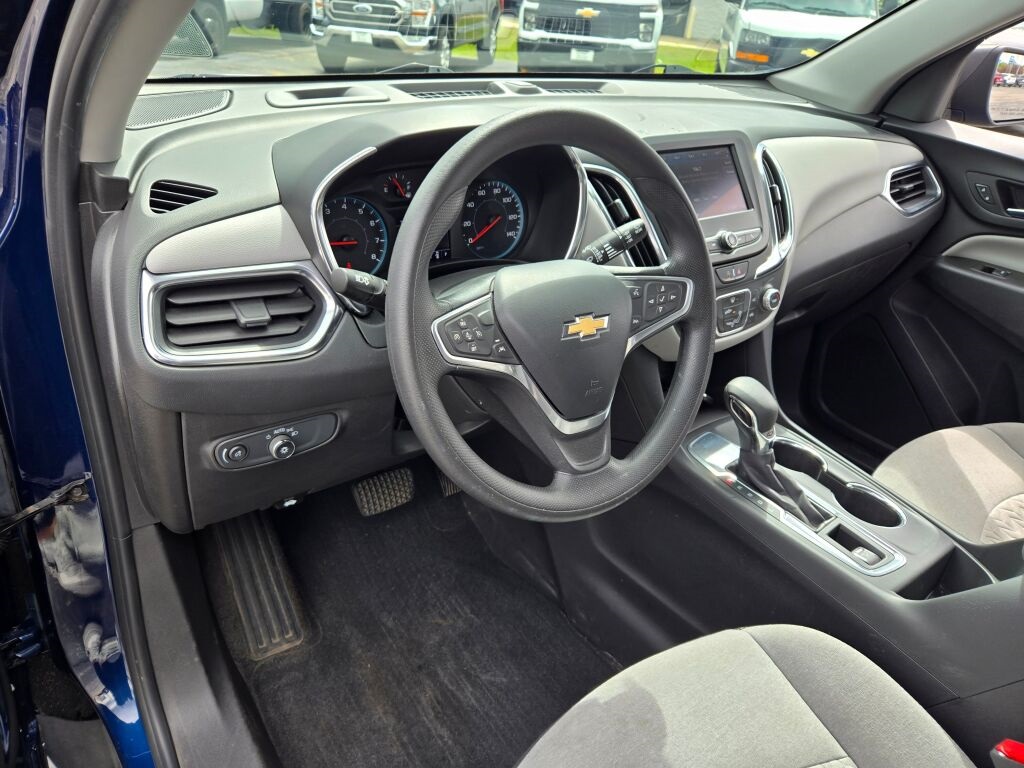 2022 Chevrolet Equinox LS photo 14