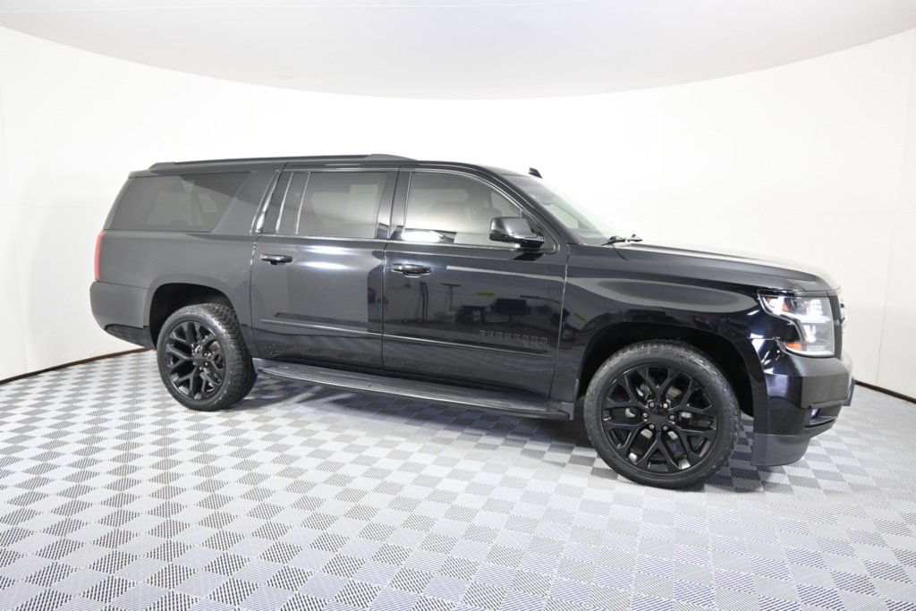 2019 Chevrolet Suburban Premier photo 7