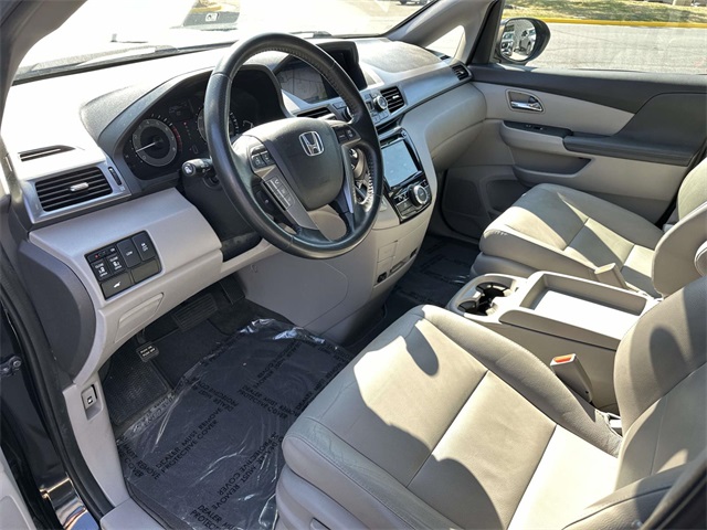 2014 Honda Odyssey EX-L photo 2