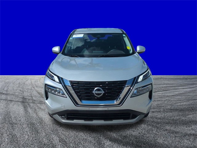 2023 Nissan Rogue SV photo 8
