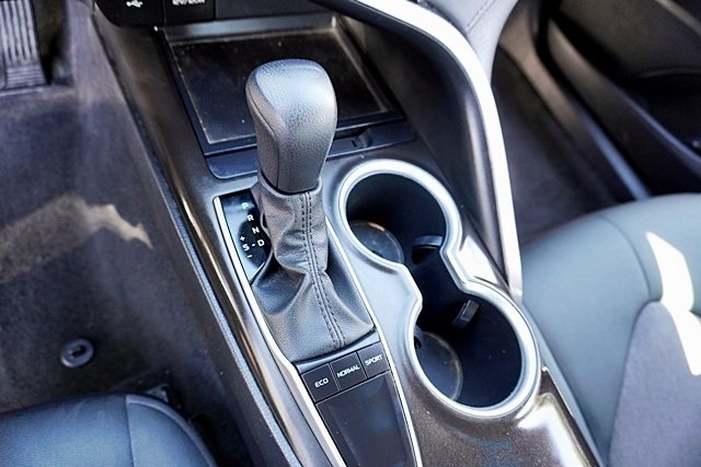 2023 Toyota Camry LE photo 28