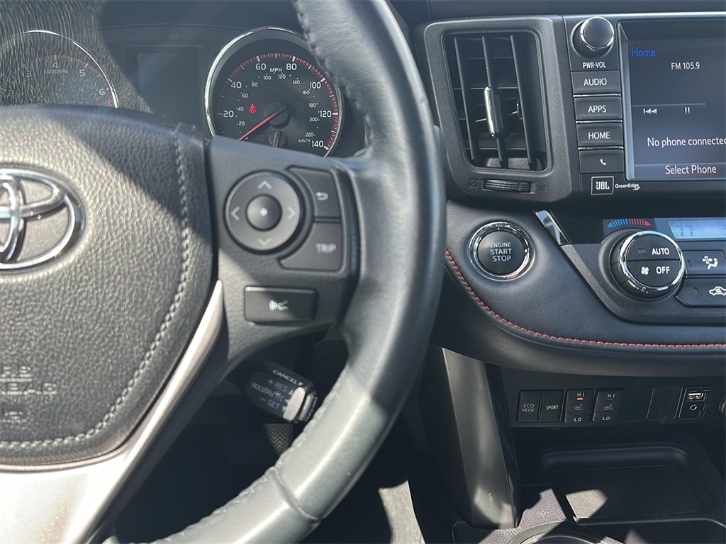 2017 Toyota RAV4 SE photo 11