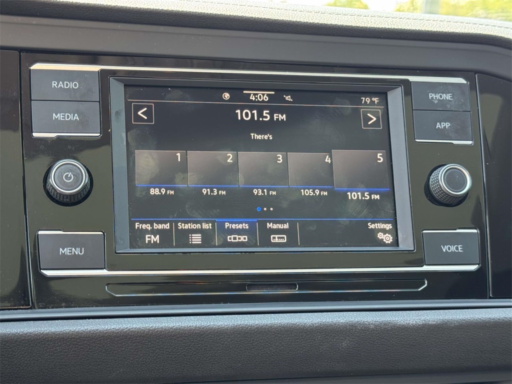 2021 Volkswagen Jetta 1.4T SE photo 2