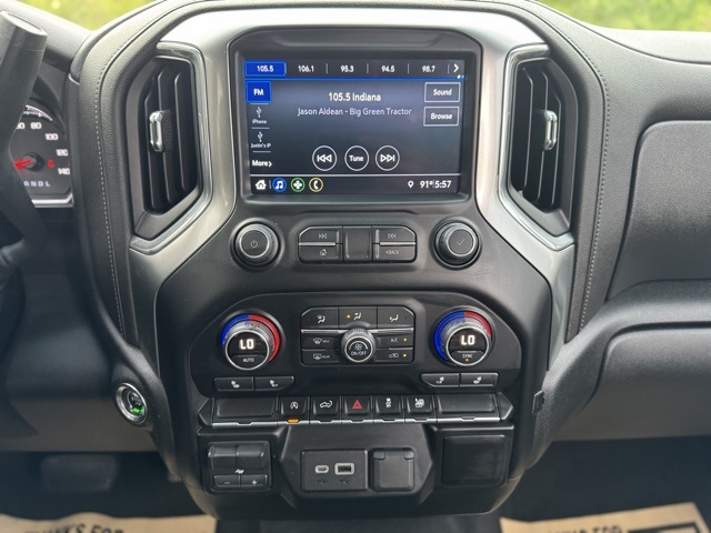 2019 Chevrolet Silverado 1500 RST photo 25