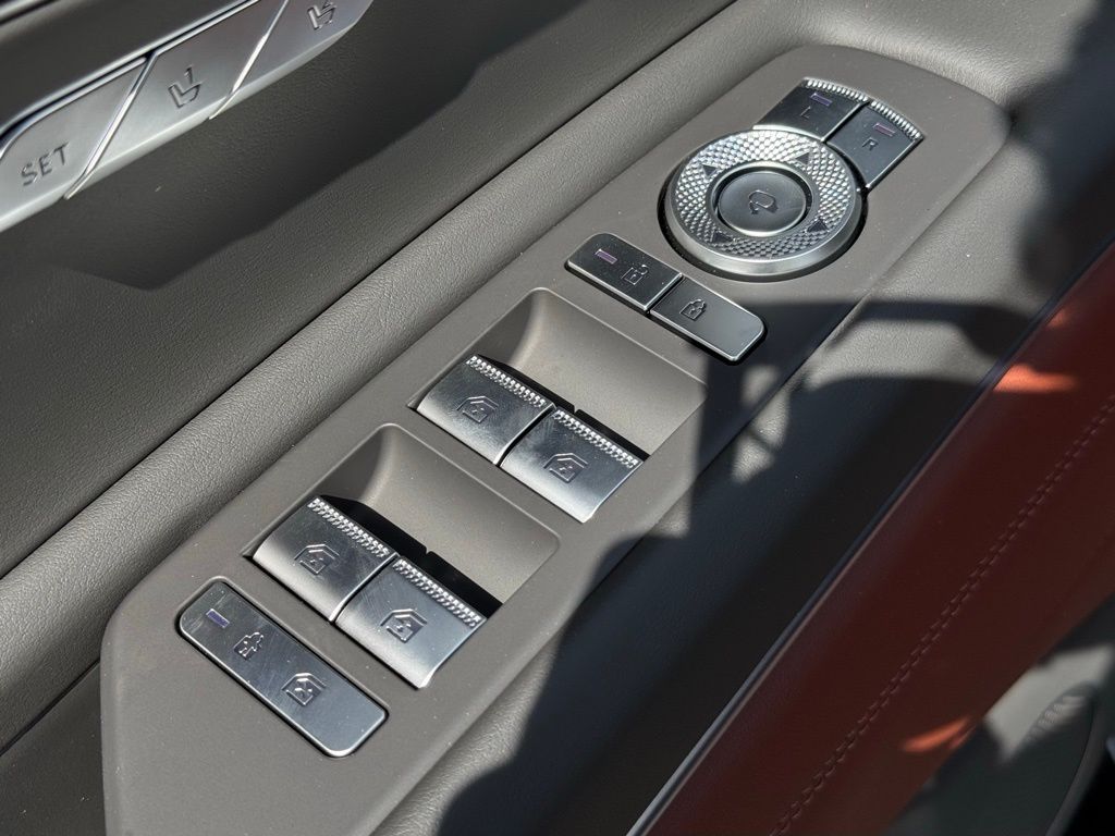 2025 Genesis GV80 3.5T Prestige photo 25