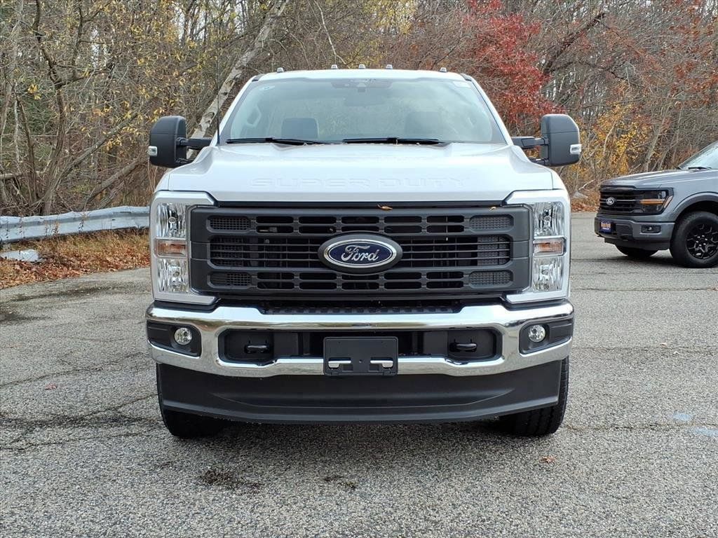 2026 Ford F-350 XL photo 2