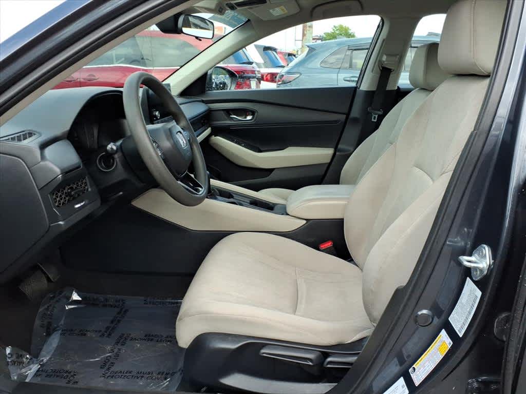 2023 Honda Accord LX photo 11