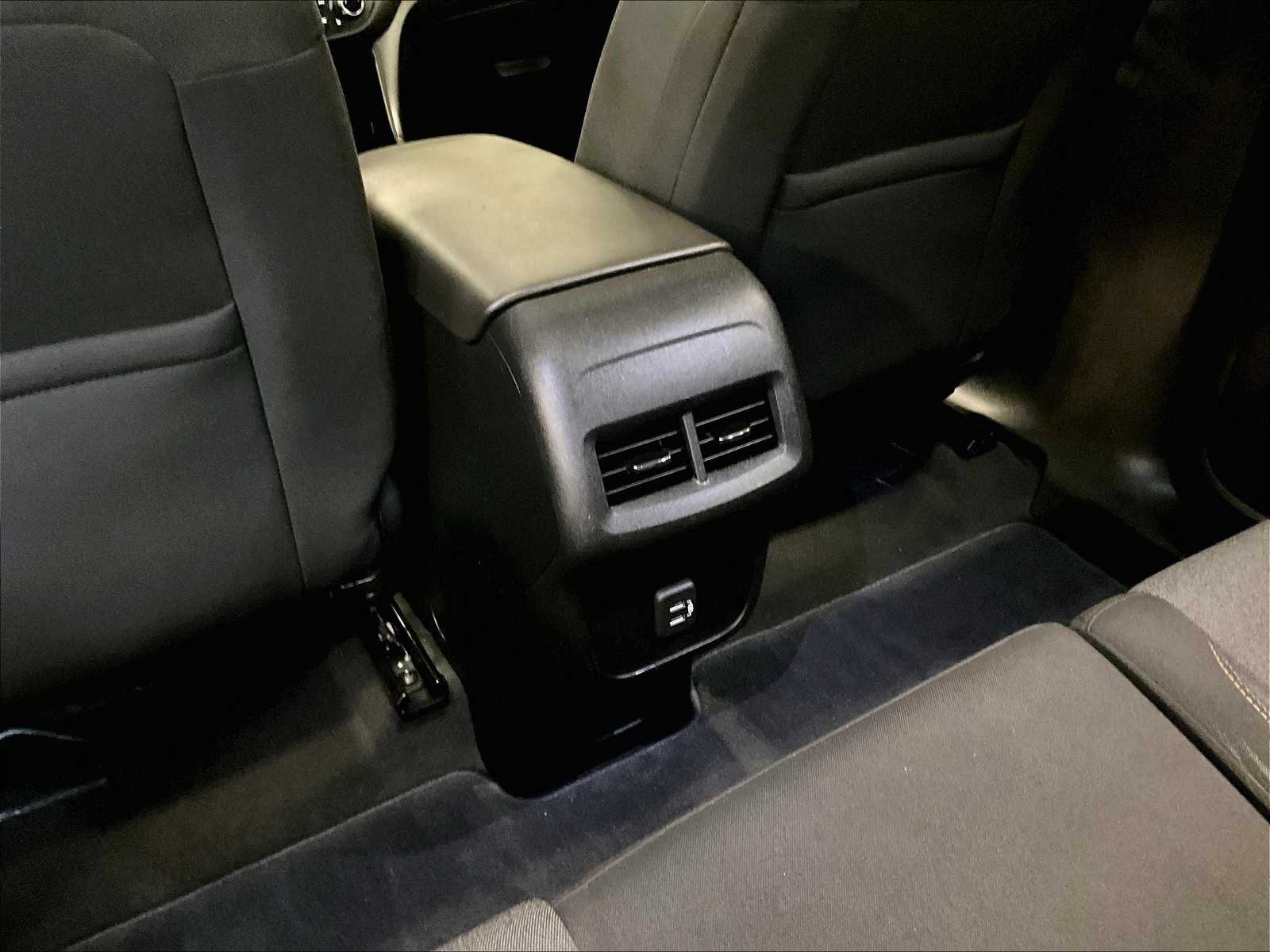 2020 Chevrolet Equinox LT photo 28