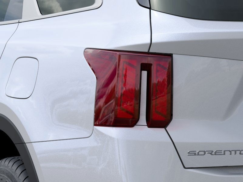 2025 Kia Sorento S photo 4