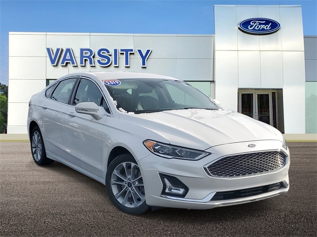 2019 Ford Fusion Energi Titanium's photo