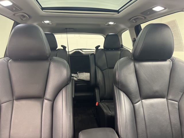 2022 Subaru Ascent Limited photo 31
