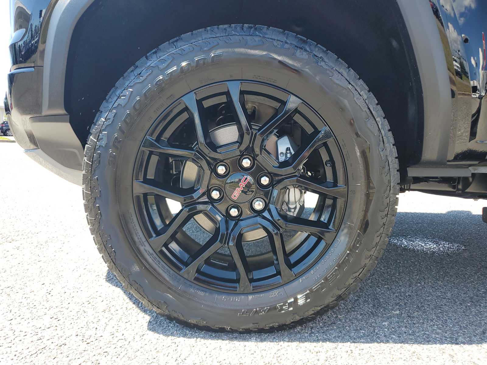 2026 Gmc Canyon Denali photo 9