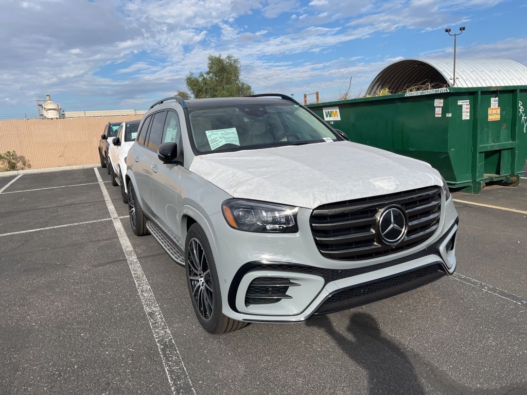 2026 Mercedes Benz GLS 580 4MATIC photo 3