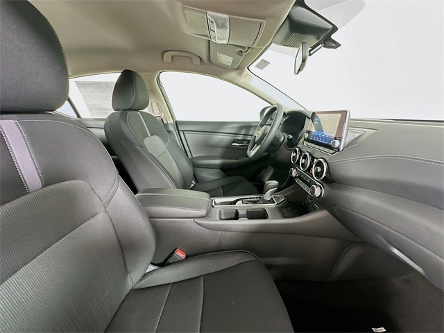 2025 Nissan Sentra SV photo 27