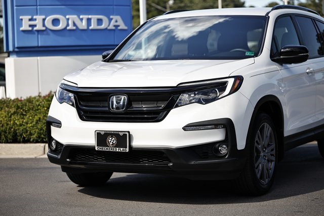 2022 Honda Pilot Sport photo 2