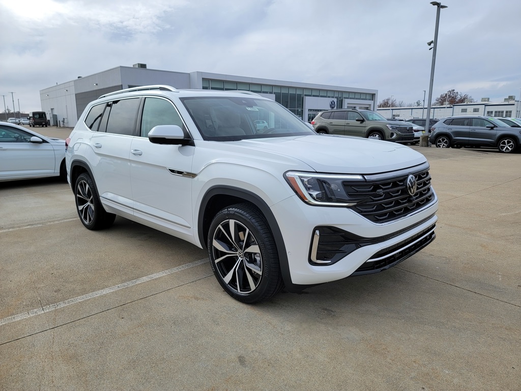 2026 Volkswagen Atlas SEL Premium R-Line's photo