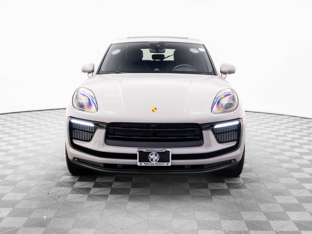 2022 Porsche Macan S photo 8