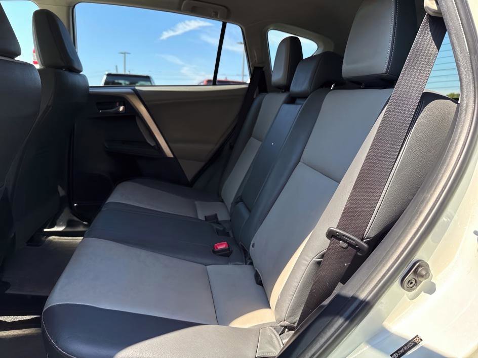 2013 Toyota RAV4 Limited photo 10