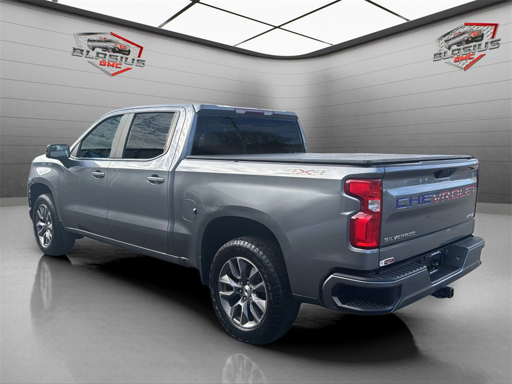 2021 Chevrolet Silverado 1500 RST photo 3