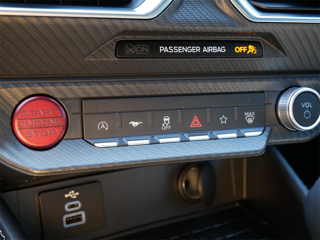 2024 Ford Mustang GT Premium photo 17