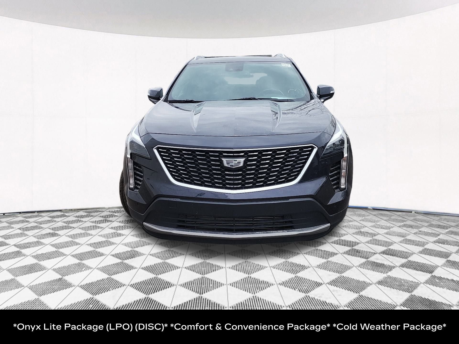 2023 Cadillac XT4 Premium Luxury photo 3