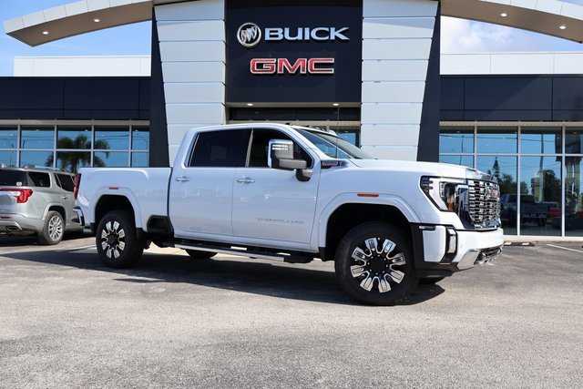 2026 GMC Sierra Denali's photo