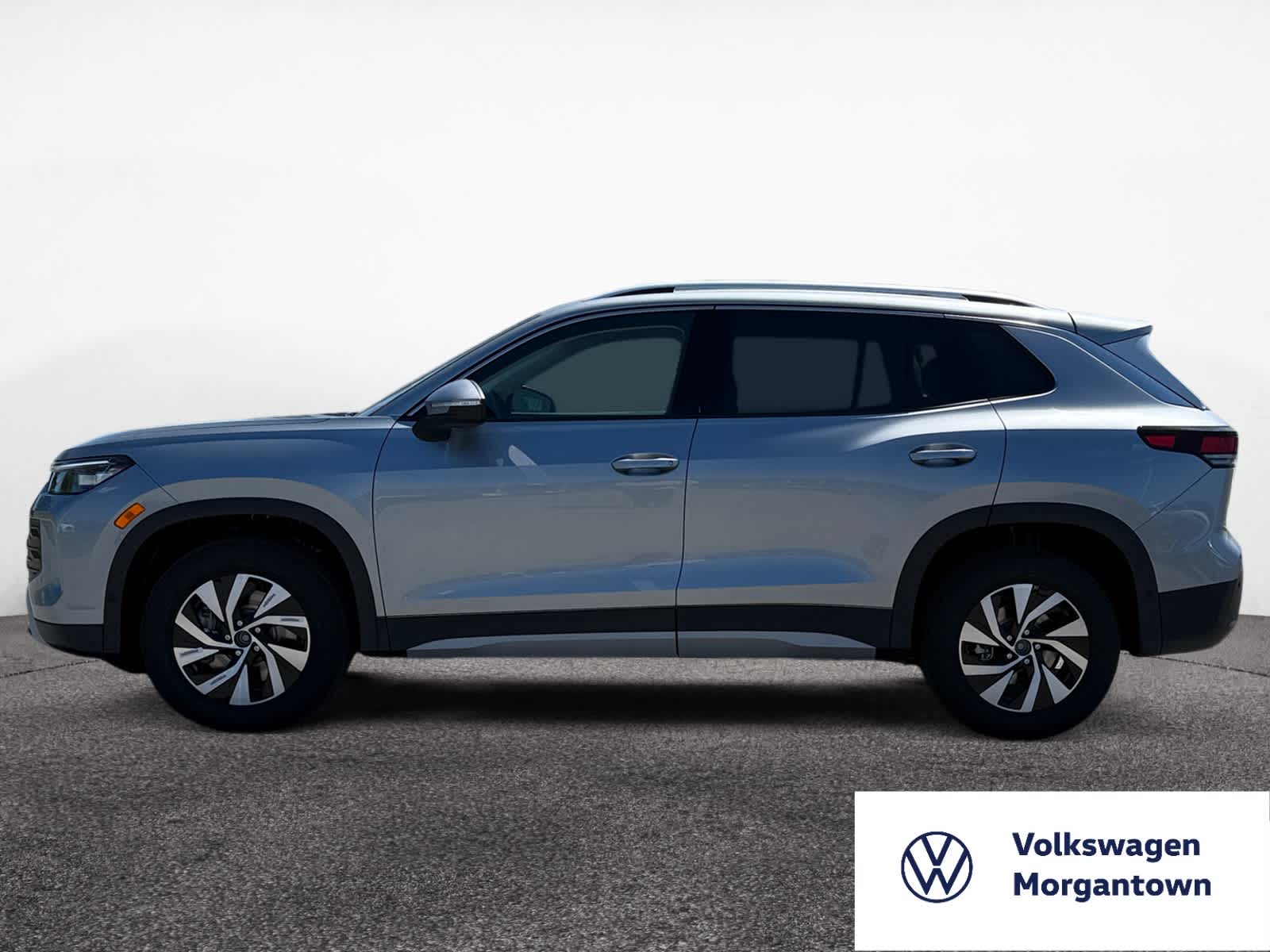 2025 Volkswagen Tiguan S photo 2