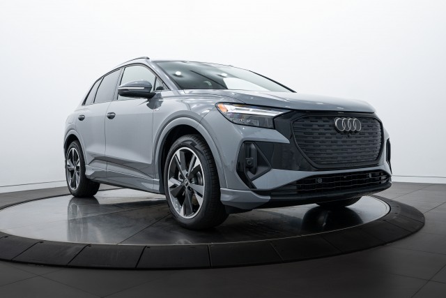 2025 Audi Q4 e-tron Premium Plus