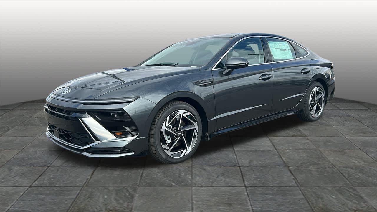 2026 Hyundai Sonata SEL's photo