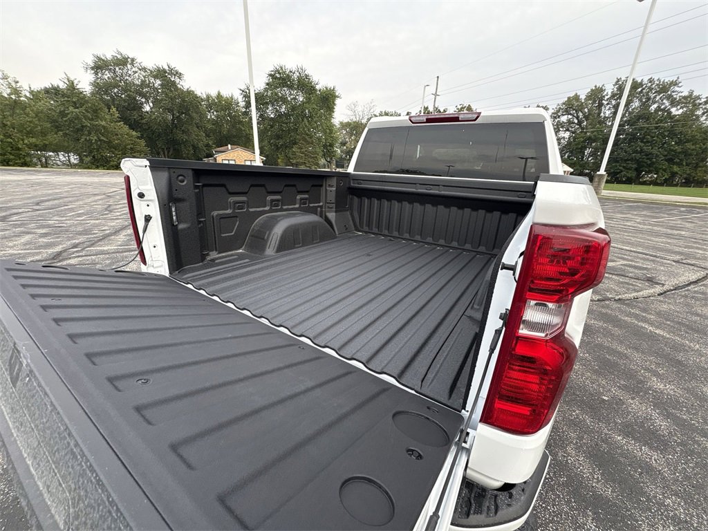 2026 Chevrolet Silverado 1500 Custom photo 18