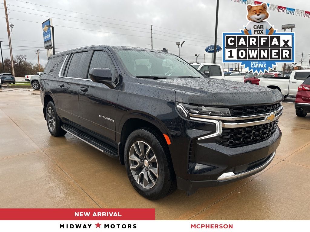 2024 Chevrolet Suburban LS's photo